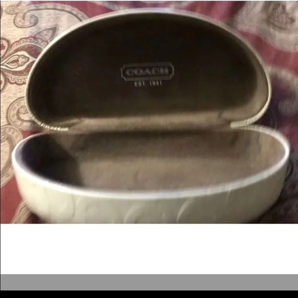 Coach prescription glasses w case - Picture 5 of 7